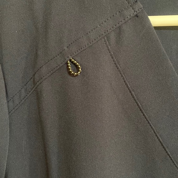 Koi scrub top - Picture 2 of 4